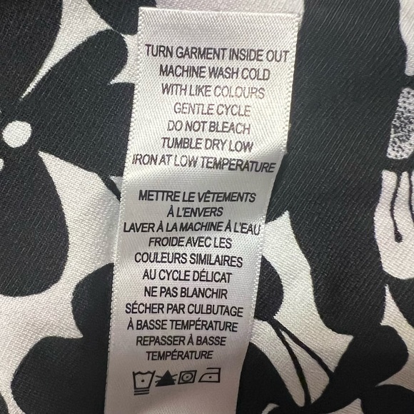 Ricki’s Open Back Tank Black and White - Picture 5 of 5